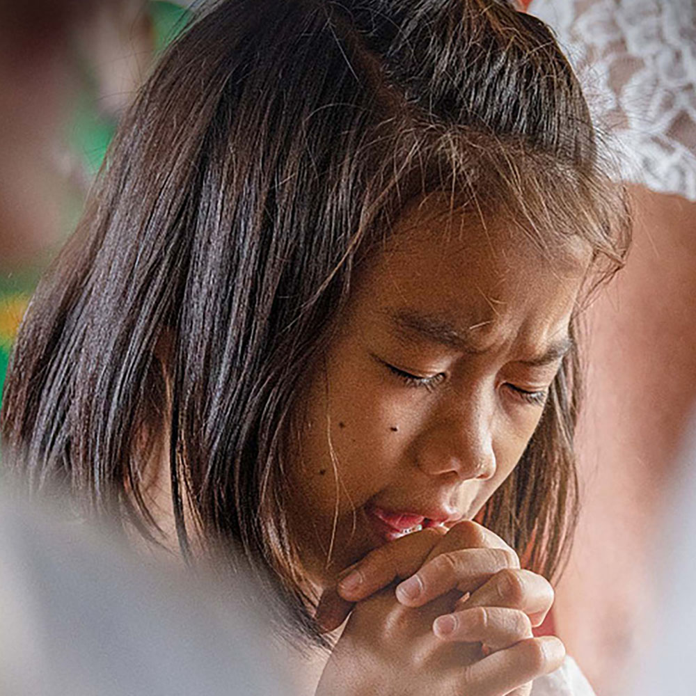 Girl praying