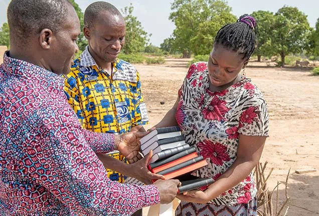Giving out Bibles
